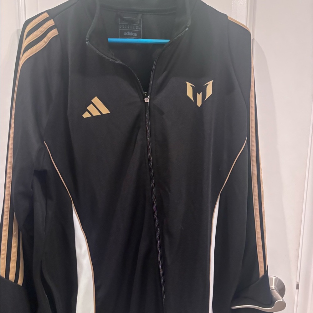 Men’s Athletic Adidas Black Jacket with Gold Stripes /Aeroready Slim Fit XL